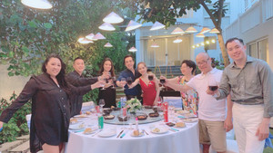 Nhạc sĩ Dương Khắc Linh đưa vợ mới cưới nghỉ dưỡng ở Premier Village Danang Resort Managed by AccorHotels