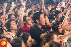 Giới trẻ Đà Nẵng háo hức ngóng chờ cặp đôi Big Daddy – Emily và AMEE – Kay Trần trước giờ khai màn Lễ hội Phố Hàng Nóng