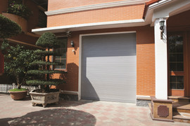 Cửa cuốn Eurowindow: Giải pháp an toàn cho biệt thự, nhà phố