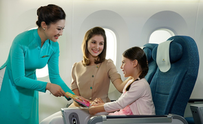 Thị trường hàng không thêm sôi động với phương thức thanh toán bằng 'tiền và dặm'