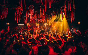 Thức trọn đêm ở 'những thành phố không ngủ'