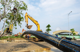 Tiên phong sử dụng công nghệ khoan ngầm dẫn hướng, Đà Nẵng kéo đường ống D900 vượt sông Hàn thành công