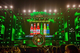 Người dân Phú Thọ nô nức rủ nhau tới Lễ hội Bia Hà Nội 2019