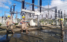 PC Sơn La: Tập huấn, đào tạo vận hành máy rửa cách điện trên đường dây và trạm biến áp