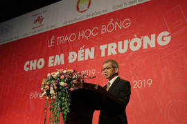 Động viên tinh thần hiếu học Đồng Nai cùng quỹ học bổng 'Cho em đến trường'