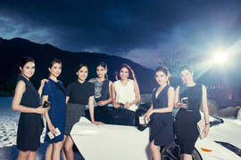 Dàn Hoa hậu, Á hậu Việt khoe vẻ gợi cảm bên siêu xe độc nhất Việt Nam