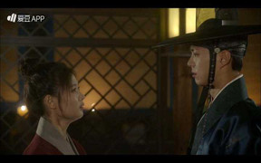 Tập 17 'Mây hoạ ánh trăng': Thái tử Lee Young bất ngờ bị 'vợ hụt' hạ độc