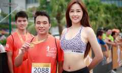 Hoa hậu Mai Phương Thuý khoe eo thon hút ánh nhìn