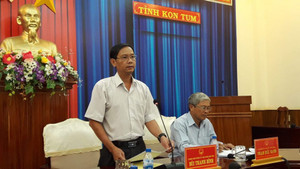 Chính thức cách chức hai cán bộ đánh nhau ở Kon Tum