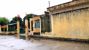 Bắt tạm giam 2 cán bộ công an đánh chết nghi phạm trong trại giam