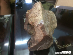 Gia Lai: Người đàn ông sở hữu 2 viên đá thơm, được trả giá 5 tỷ đồng