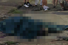 Nam thanh niên nghi bị bắn nằm gục trên vũng máu