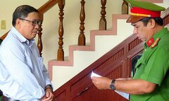 Mắc hàng loạt sai phạm, nguyên Chủ tịch huyện ở Phú Yên bị bắt