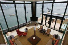 Ở một đêm trong phòng Tổng thống bằng 'vung tiền' mua ô tô