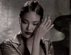 Quản lý Lan Khuê tiết lộ: 'Đây là một cô gái... sơ hở sẽ khóc'