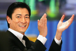 Lưu Đức Hoa từng bị đánh, bỏ chạy về Hong Kong cầu cứu