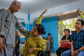 Ngôi chùa 40 năm chữa xương khớp miễn phí cho người nghèo