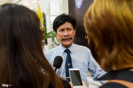 Đằng sau những bức ảnh khỏa thân của Thái Phiên ở triển lãm sau 26 năm