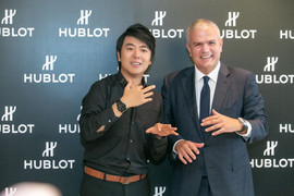 Nghệ sĩ piano quốc tế Lang Lang: 'Con gái Việt Nam rất đẹp, còn các chàng trai rất lịch lãm'