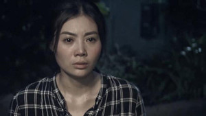 'Quỳnh búp bê' tập 18: Sau khi bị 4 người đàn ông làm nhục, Lan bị đánh chửi vì 'mồi chài đàn ông'