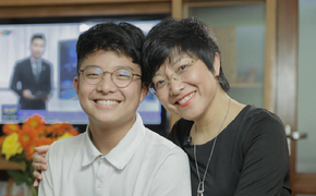 Ngày khai giảng, MC Thảo Vân viết bưu thiếp nhắn con trai điều gì?