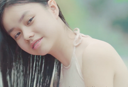 Mẹ Trà My: Sao các bạn không thấy con tôi vui sướng thế nào, mà cứ xâu xé nghĩ cháu sẽ phát triển không bình thường?