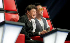 Trước chung kết 'The Voice', Tuấn Hưng nói gì về các HLV khác?