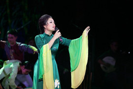 Tân Nhàn tôn vinh âm nhạc truyền thống trong đêm nhạc mừng Vu Lan