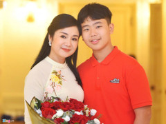 Nhan sắc mỹ nhân 'Lá ngọc cành vàng' Thu Hà ở tuổi 50