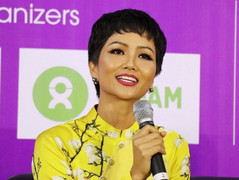 Hoa hậu H'Hen Niê truyền cảm hứng giáo dục cho giới trẻ