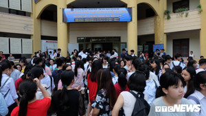 Điểm chuẩn vào lớp 10 trường THPT Chuyên Ngoại ngữ năm 2019