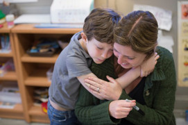 Bài học cuộc đời của cô giáo trẻ từ cậu trò nhỏ 'đáng ghét'