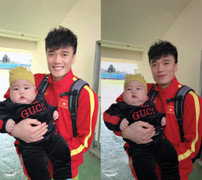 U23 Việt Nam 'phát sốt' với bé con má phính tại Hàn Quốc