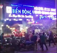 Hơn 20 thanh niên hỗn chiến náo loạn nhà hàng giữa TP.HCM