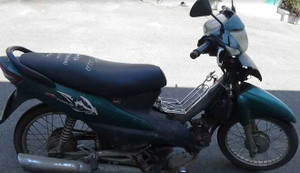 Nam thanh niên tiểu bậy ở Sài Gòn bị đánh, cướp xe