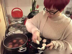 Bất ngờ với công việc đời thường của bạn gái Sơn Tùng M-TP