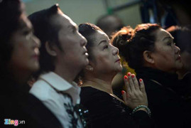 NSND Kim Cương, Vũ Linh bật khóc tiễn sầu nữ Út Bạch Lan