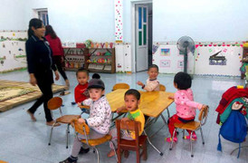 Nghi trường mầm non mua thịt bẩn, phụ huynh cho con nghỉ học