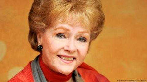 Huyền thoại điện ảnh Debbie Reynolds qua đời 1 ngày sau con gái
