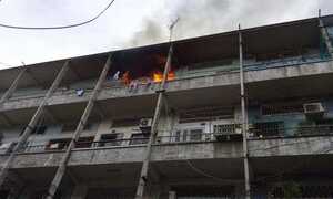 Cháy lớn chung cư ở Sài Gòn, người dân hốt hoảng tháo chạy