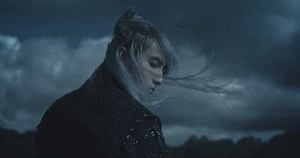 Sự thật chốn bồng lai trong MV 'Lạc Trôi' cực hot của Sơn Tùng