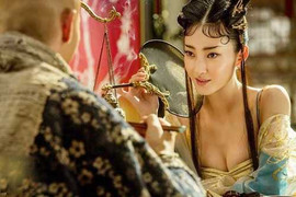 Phim ra rạp Việt gây xôn xao vì chiếu cảnh hở hang cho trẻ em