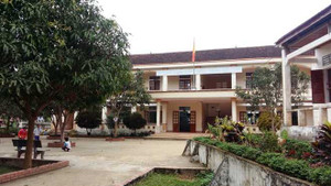 Học sinh lớp 4 bị cô giáo đánh nhập viện vì đạt điểm kém