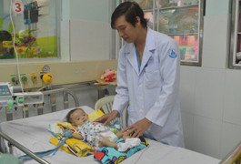 Bé gái mắc bệnh tim hiếm, cả thế giới chỉ có 4 ca