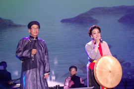 Bác sĩ gốc Việt David Dao bị hành hung là nhạc sĩ, tác giả ca khúc 'Tát nước đầu đình'