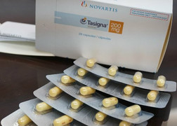 Hải quan: 'Lô thuốc ung thư viện trợ hết hạn không phải do thủ tục nhập khẩu'