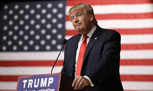 Tổng thống Mỹ Donald Trump bị tố cho đăng bài trả đũa hai MC truyền hình