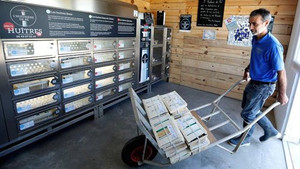 Pháp bắt đầu cung cấp hàu tươi từ máy bán hàng tự động