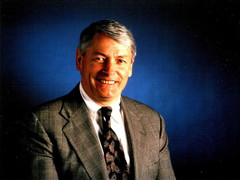 Cuộc sống thú vị của tỷ phú nhiều đất nhất nước Mỹ