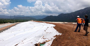 Xác định nguyên nhân nước gần bãi xỉ Nhiệt điện Vĩnh Tân nhiễm mặn